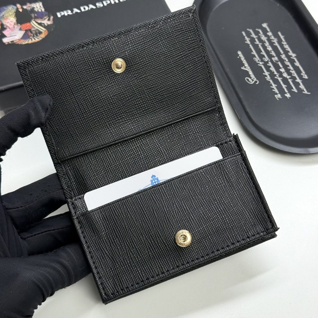 プラダ モノグラムキャンバス 上品な長財布 レディース ギフトにも最適な定番モデル - 画像 8