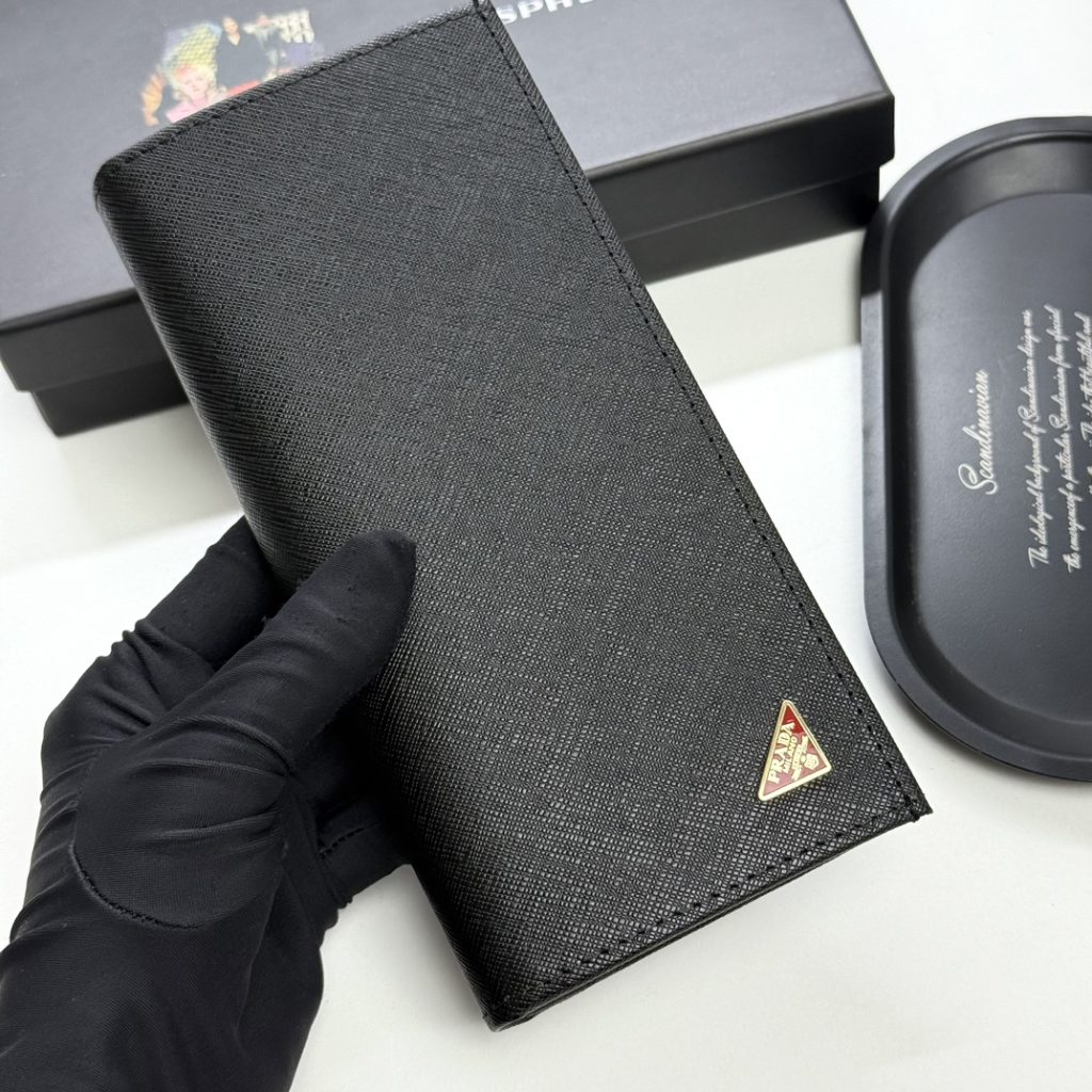 プラダ モノグラムキャンバス 上品な長財布 レディースに人気の定番モデル - 画像 2