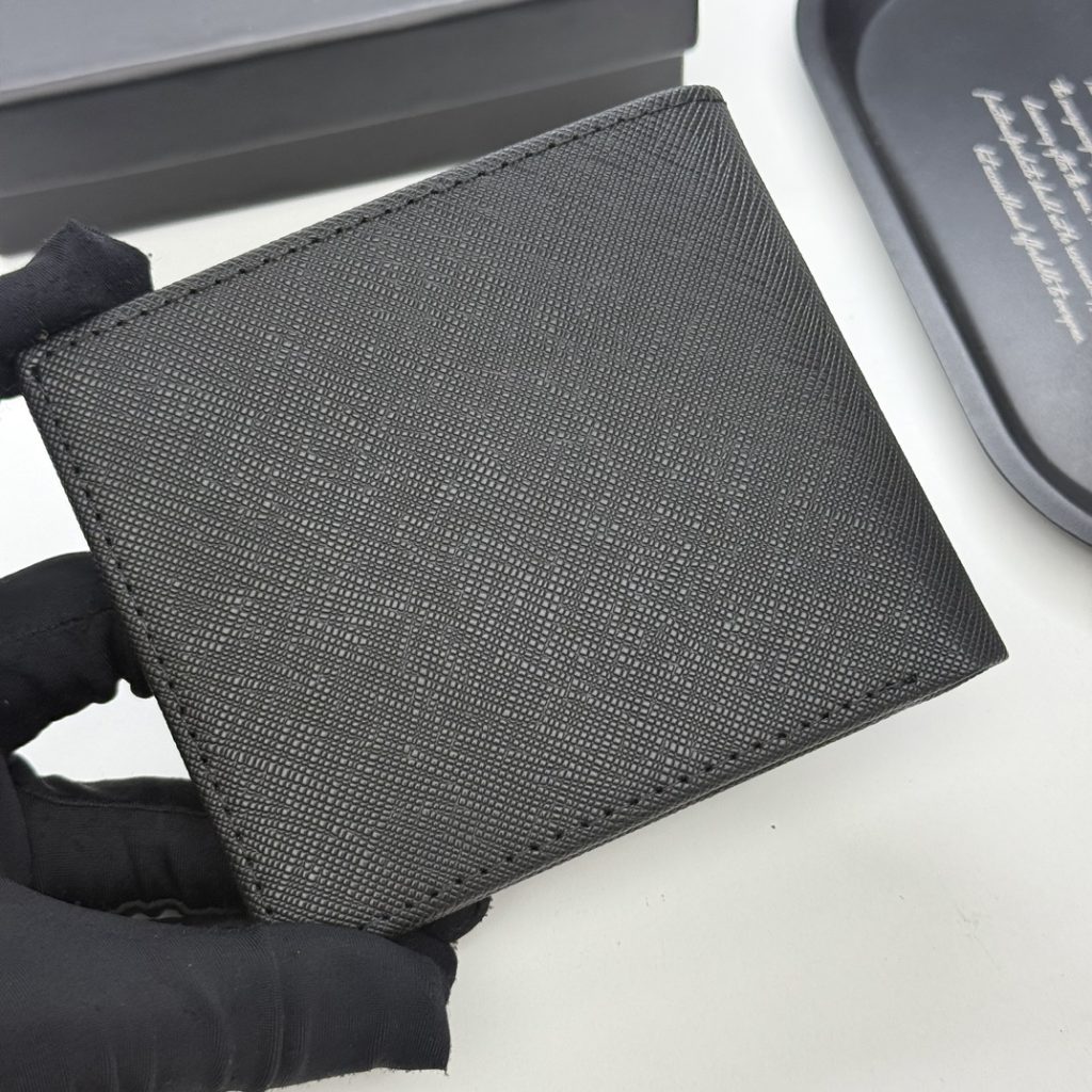 プラダ モノグラムキャンバス 上品な長財布 レディース ギフトにも最適な定番モデル - 画像 4