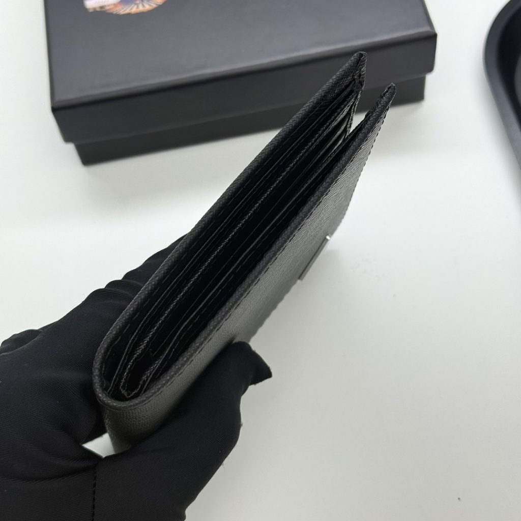 プラダ モノグラムキャンバス 上品な長財布 レディース ギフトにも最適な定番モデル - 画像 6