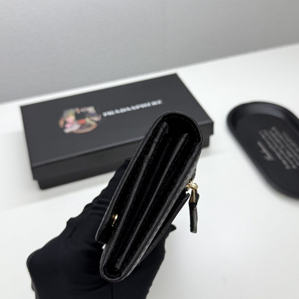 プラダ モノグラムキャンバス 上品な長財布 レディース人気モデル ギフトにも最適 - 画像 5