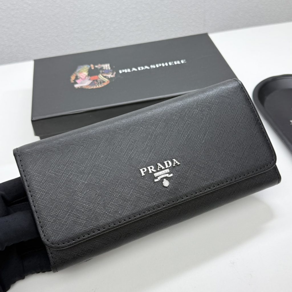 プラダ モノグラムキャンバス 上品な長財布 レディース ギフトにも最適な定番モデル - 画像 2