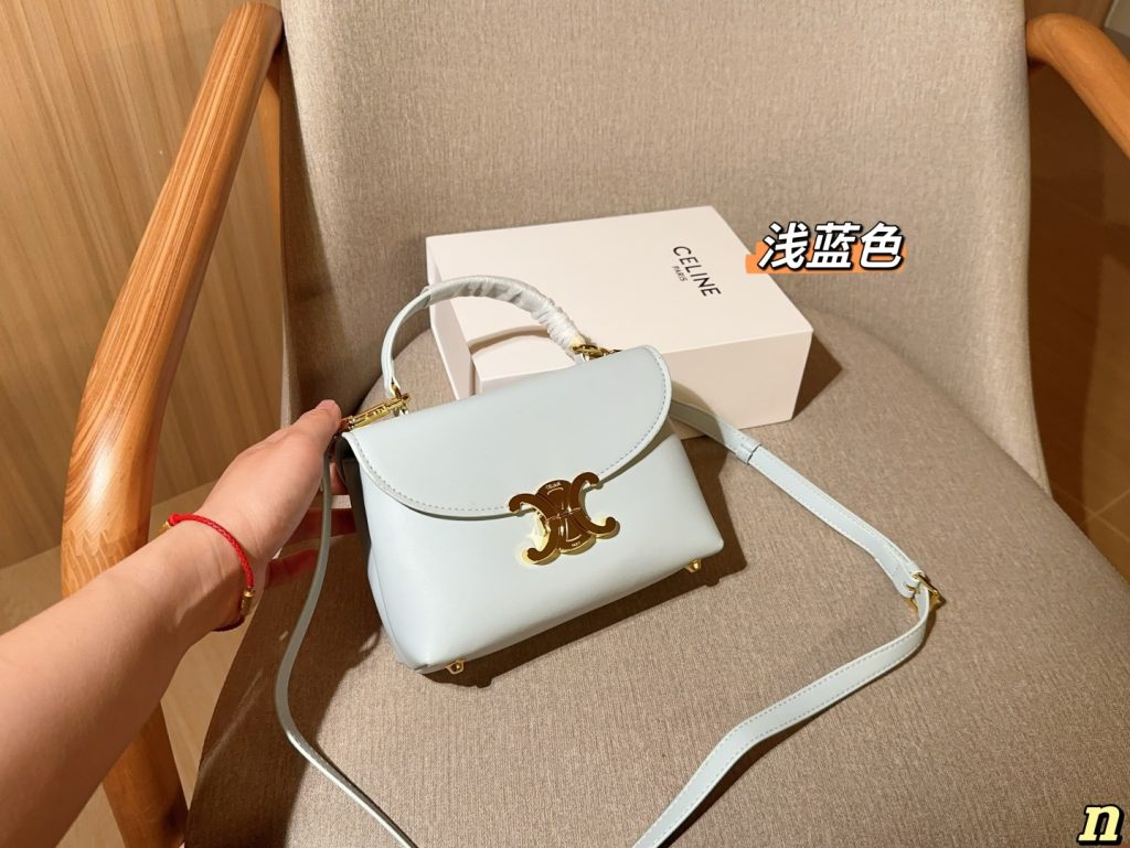 セリーヌ ショルダーバッグ 上質なレザーと洗練されたデザイン レディース向け ギフトにも最適 - 画像 2