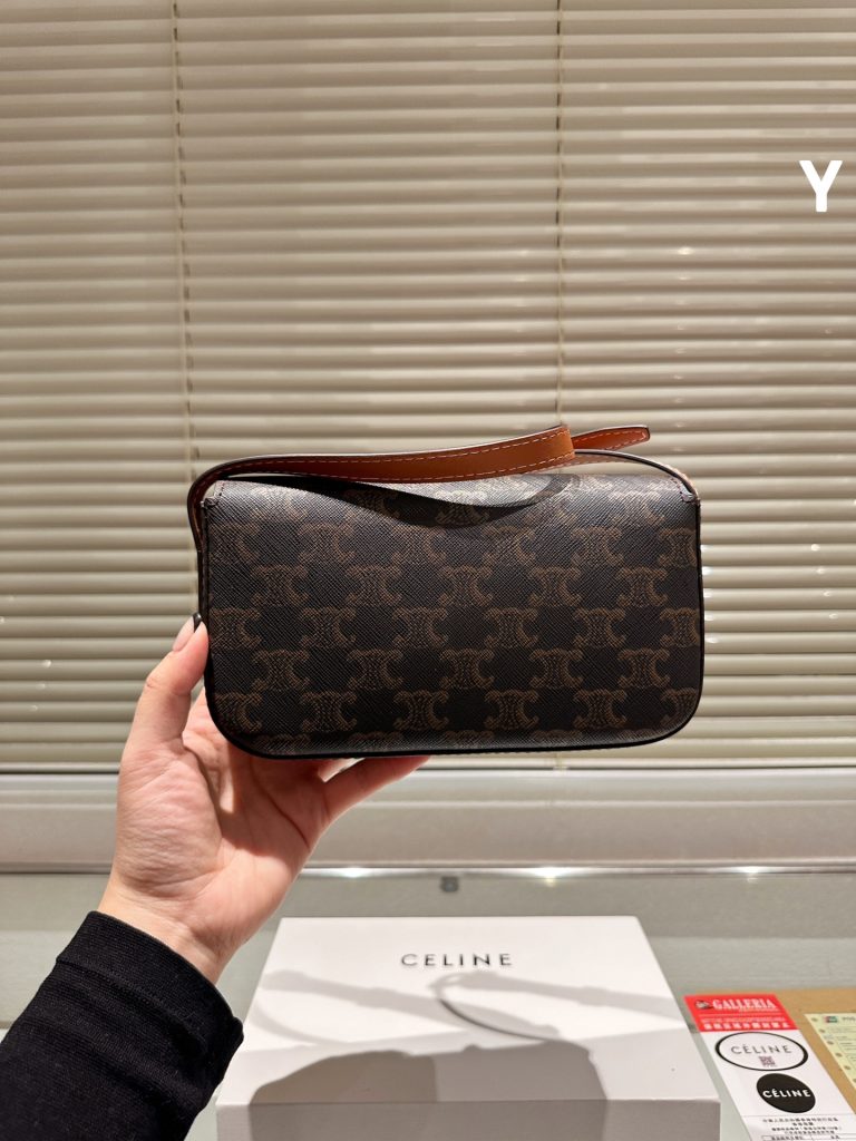 セリーヌ モノグラムキャンバス 上品なショルダーバッグ レディース向け 長く愛用できる定番モデル - 画像 8