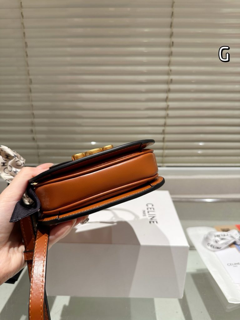 セリーヌ ショルダーバッグ 上質なモノグラムキャンバス 洗練されたデザインで長く愛用できる レディース人気モデル - 画像 2