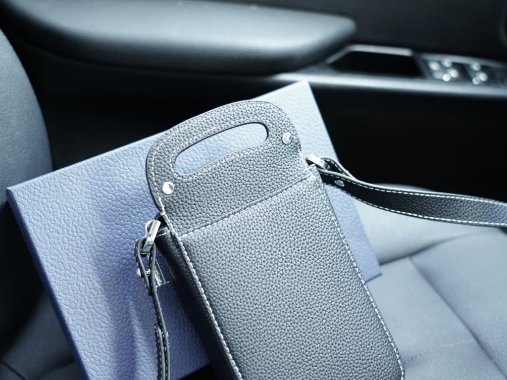 Diorディオール ショルダーバッグ 上質なモノグラムキャンバス 洗練されたデザイン レディースに人気の定番モデル - 画像 7