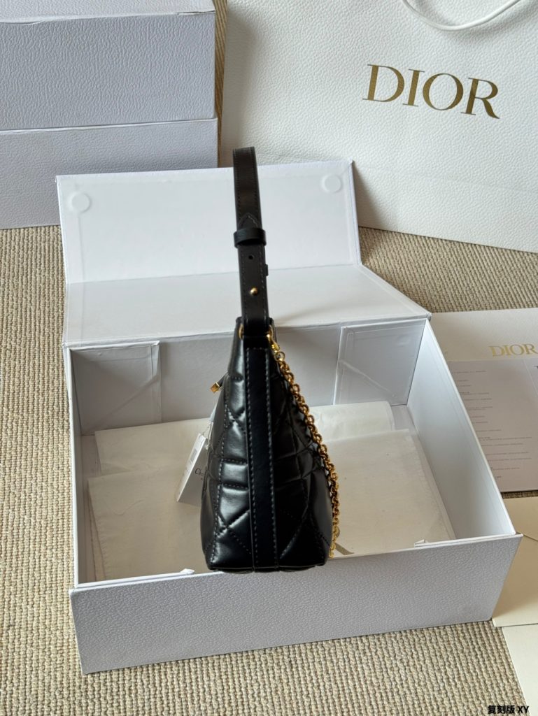 Diorディオール モノグラムキャンバス 上品なショルダーバッグ レディース向け 長く愛用できる定番モデル - 画像 7
