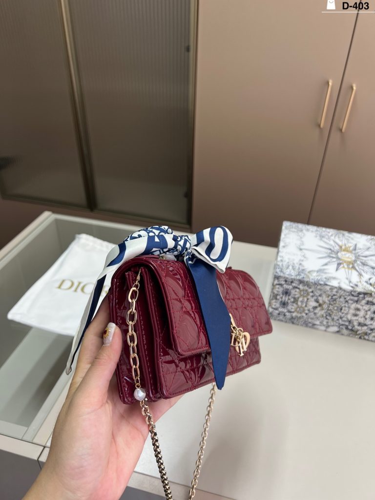 Diorディオール モノグラムキャンバス 上品なショルダーバッグ レディース向け 長く愛用できる定番モデル - 画像 2