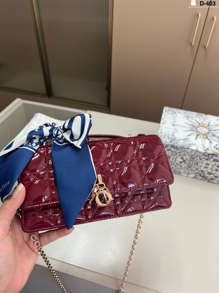 Diorディオール モノグラムキャンバス 上品なショルダーバッグ レディース向け 長く愛用できる定番モデル - 画像 6