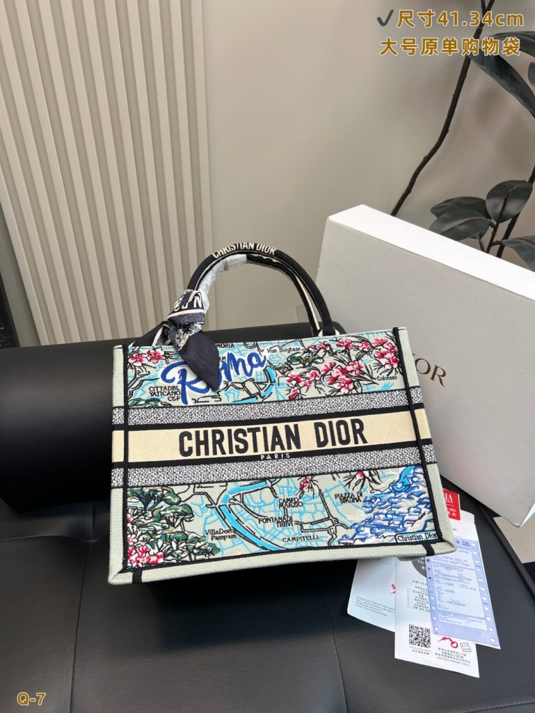 Dior ディオール ブックトート ショルダーバッグ Book Tote キャンバス 上品なデザイン レディース 長く愛用できる定番モデル - 画像 6
