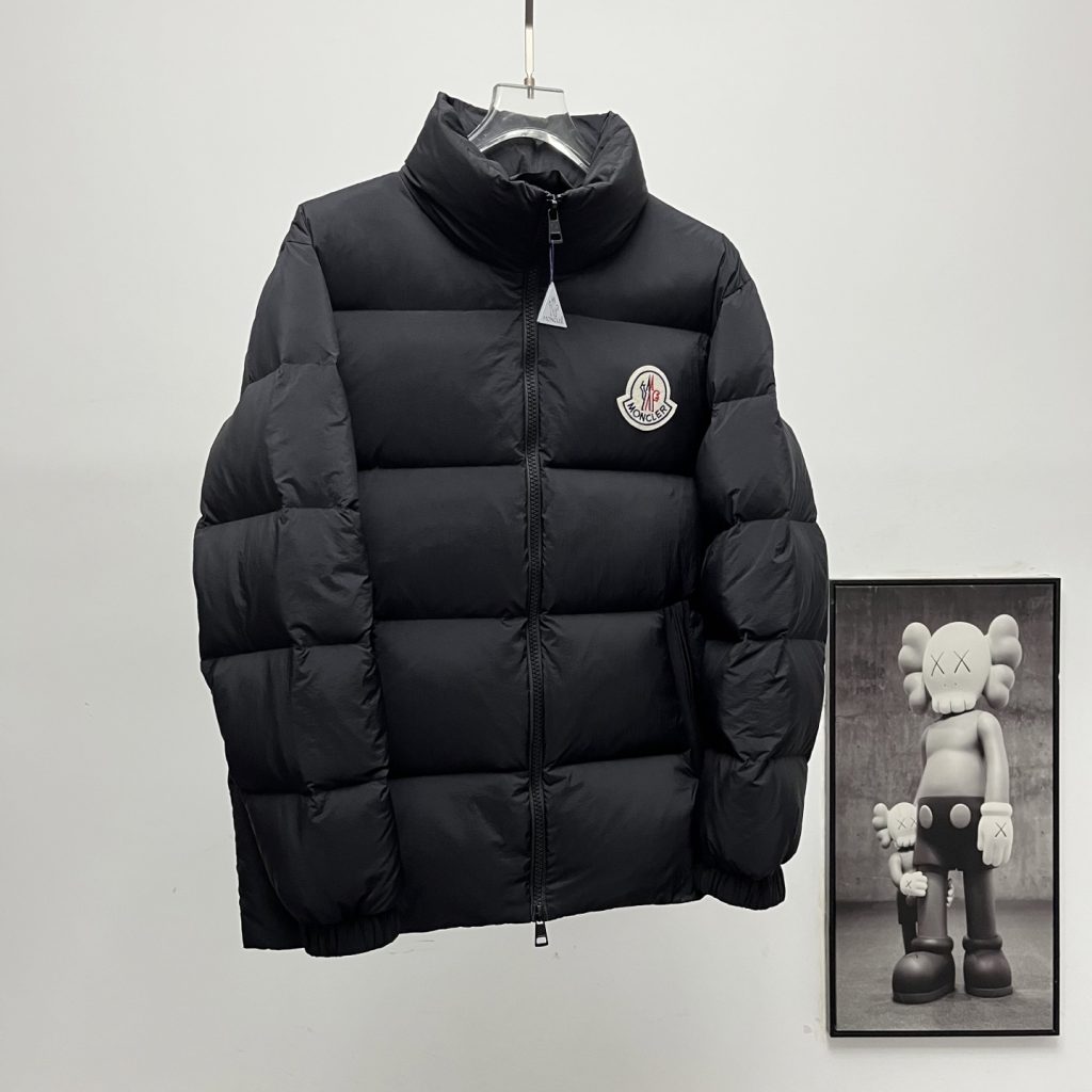 Monclerモンクレール メンズ パッカーパーカー 黒 1色入 - 画像 5