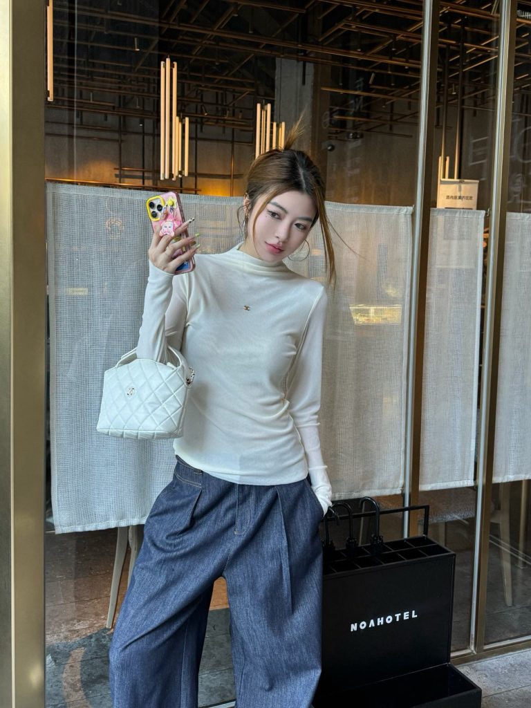 香奈儿 レディース タートルネック ワンピース ホワイト 4色入 - 画像 2