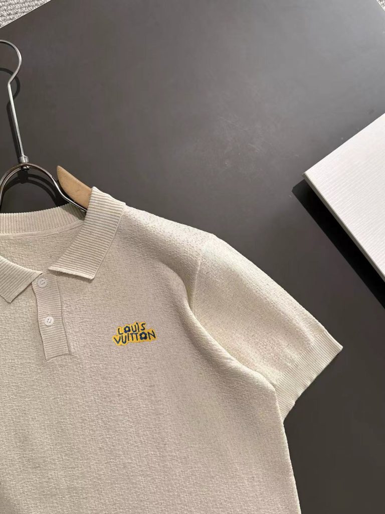 Louis Vuittonルイ・ヴィトン ポロシャツ レディース イエロー刺繍 1色 - 画像 2