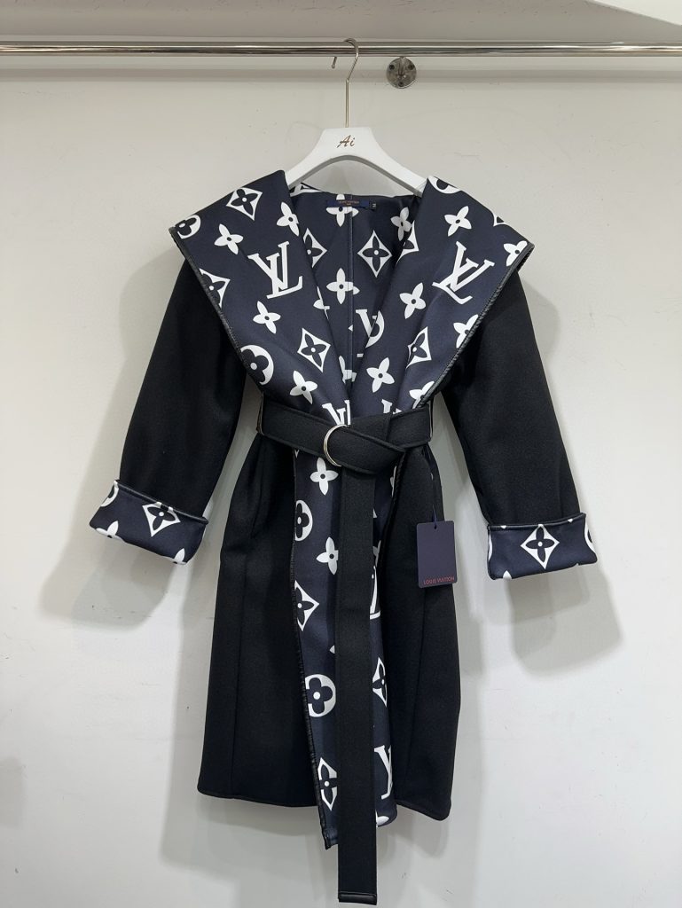 Louis Vuittonロエベ レディース ロングコート モノグラム 2色入 - 画像 2
