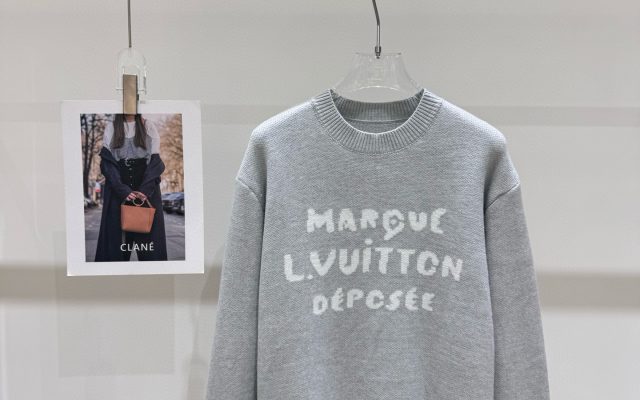 街歩き目線で見るLOUIS VUITTONのシャツの印象