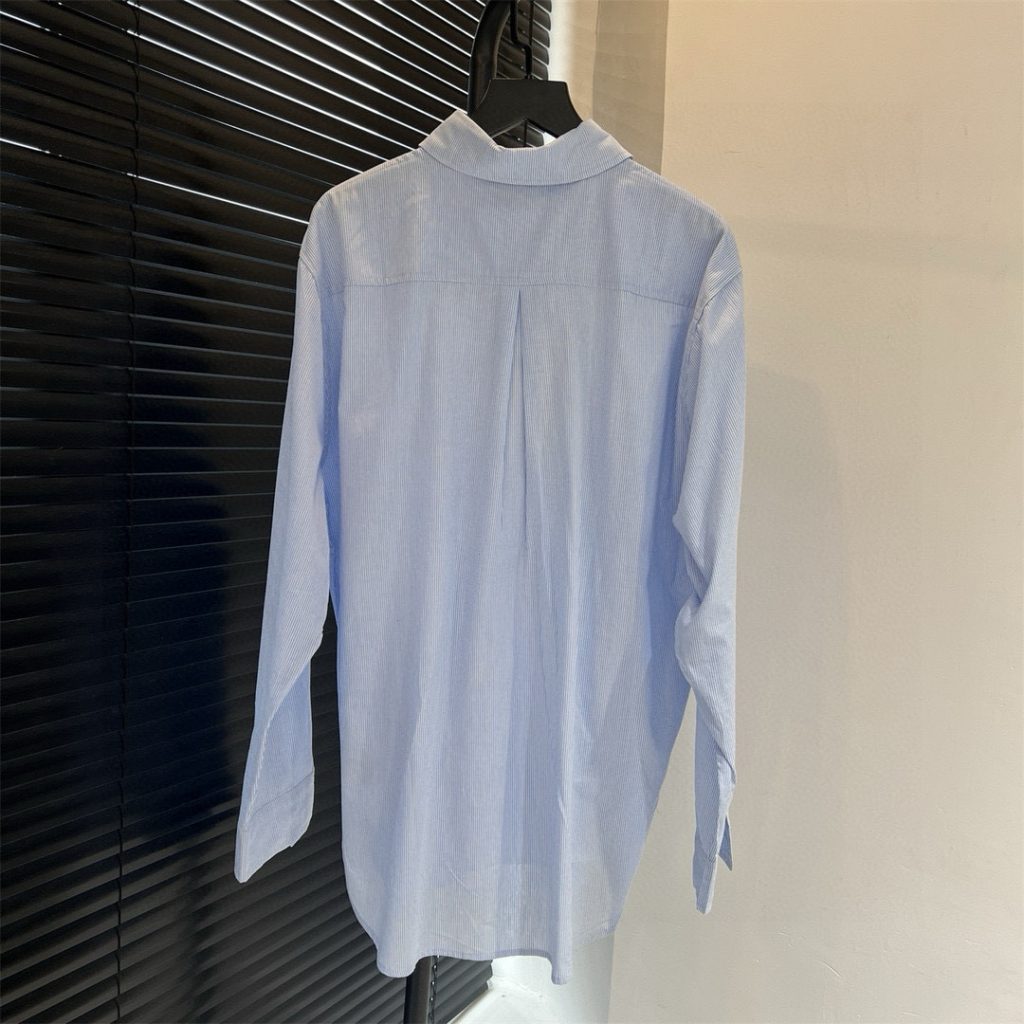 Louis Vuittonカルバンクライン レディース シャツ 2色 オーバーサイズ ロング丈 半袖 ロンT風 デイリーユース 長袖シャツ 2色入 - 画像 5