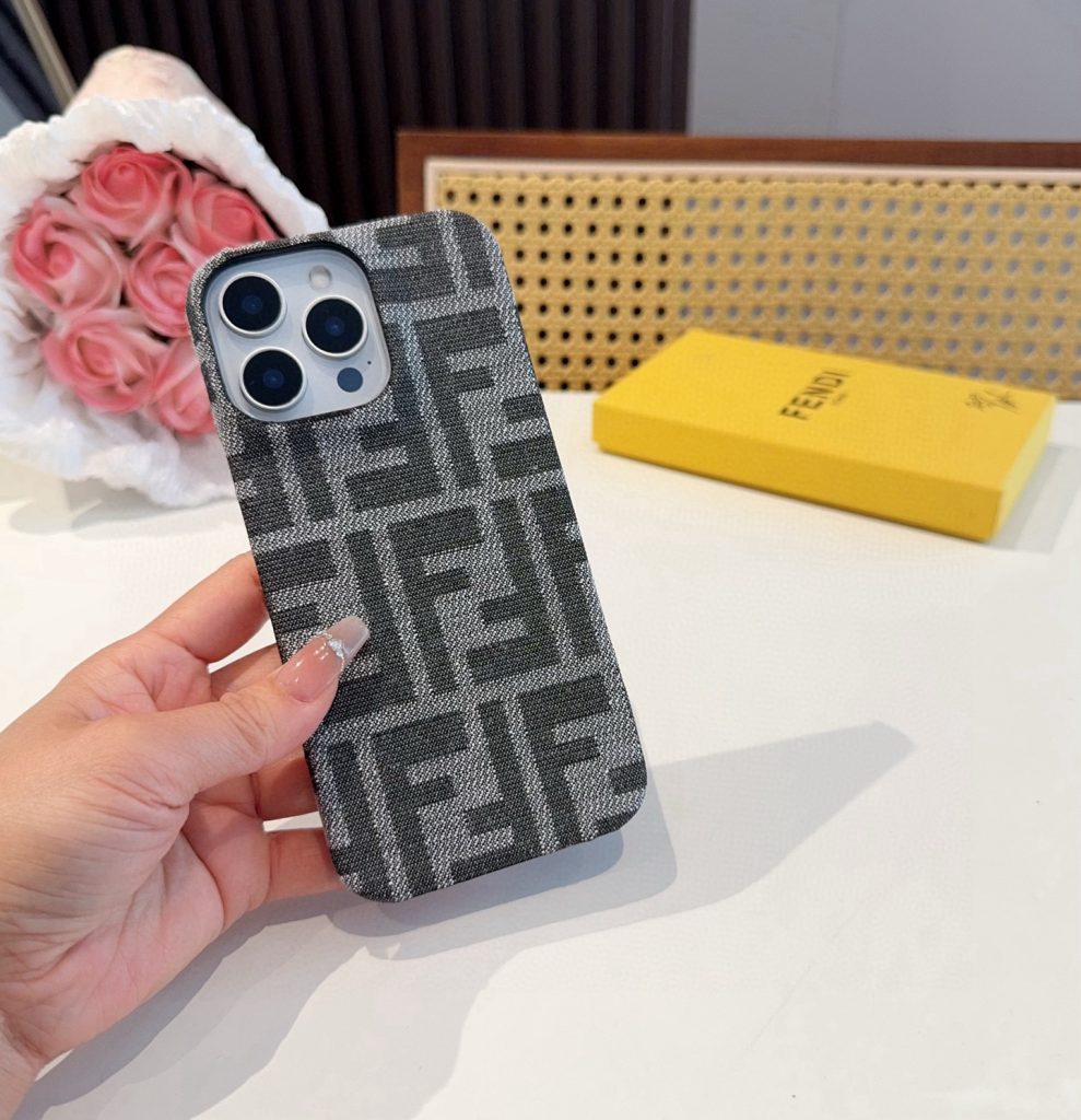 iPhoneケースFENDI フェンディ iPhone15 Pro Max 手帳型 スマホケース 2色入 🌸 - 画像 8