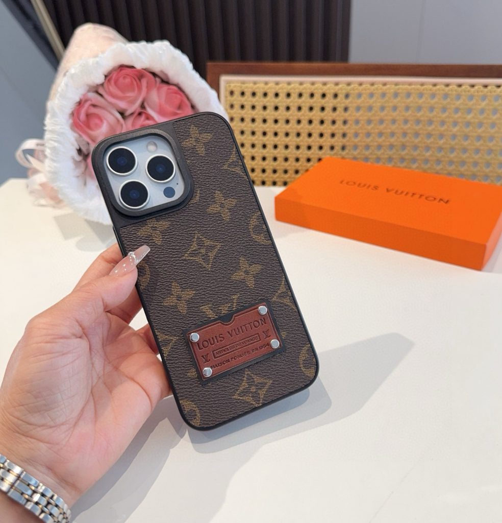 iPhoneケースLoft クラシック モノグラム マトラッセ 手帳型 スマホケース 2色入 🌸 - 画像 4