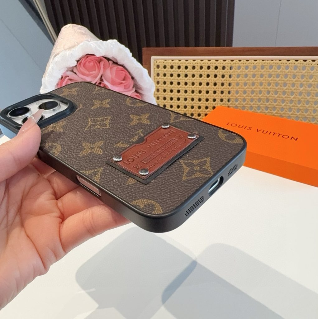 iPhoneケースLoft クラシック モノグラム マトラッセ 手帳型 スマホケース 2色入 🌸 - 画像 8