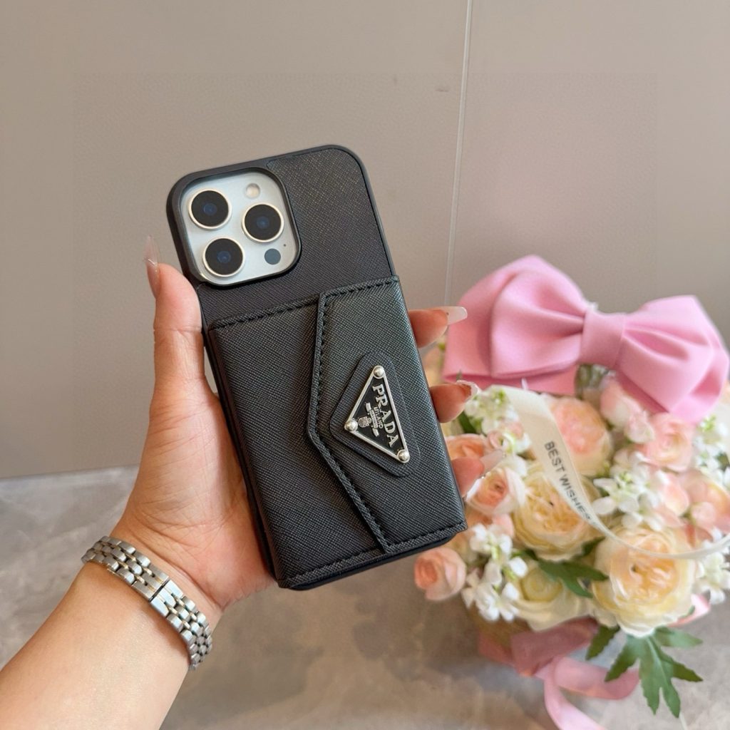 iPhoneケースブラックのPRADA プラダ ストラダ カードケース付きスマホケース 1枚入 💼 - 画像 2