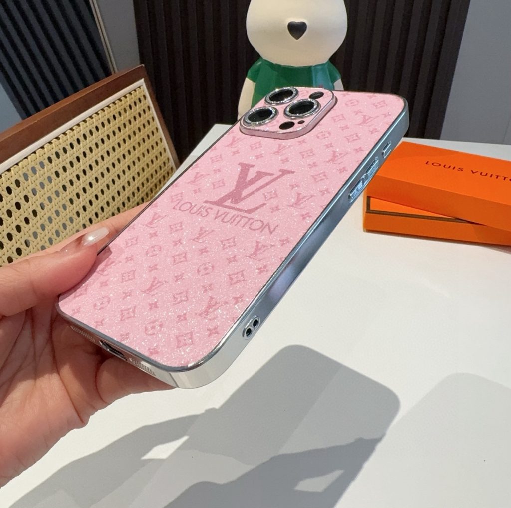 iPhoneケースルイヴィトン風 シャイニーラメ ファッションスマホケース 2色入 💖 - 画像 3
