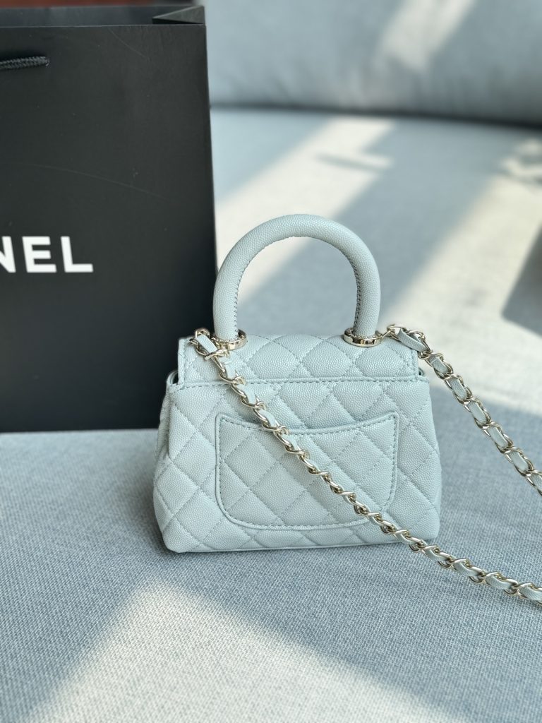 優雅な CHANEL ミニボストン 16 グレー 🎀 - 画像 3