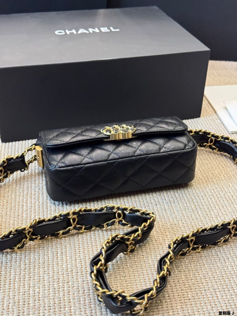 シャネル ラゲージ ミニショルダーバッグ 黒 2色入 🖤 - 画像 7