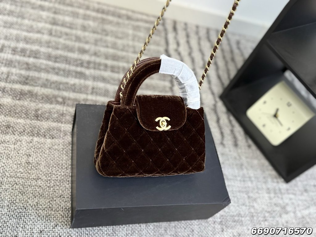✨ Chanel ヴェルヴェットミニバッグ 5色入 💐 - 画像 4