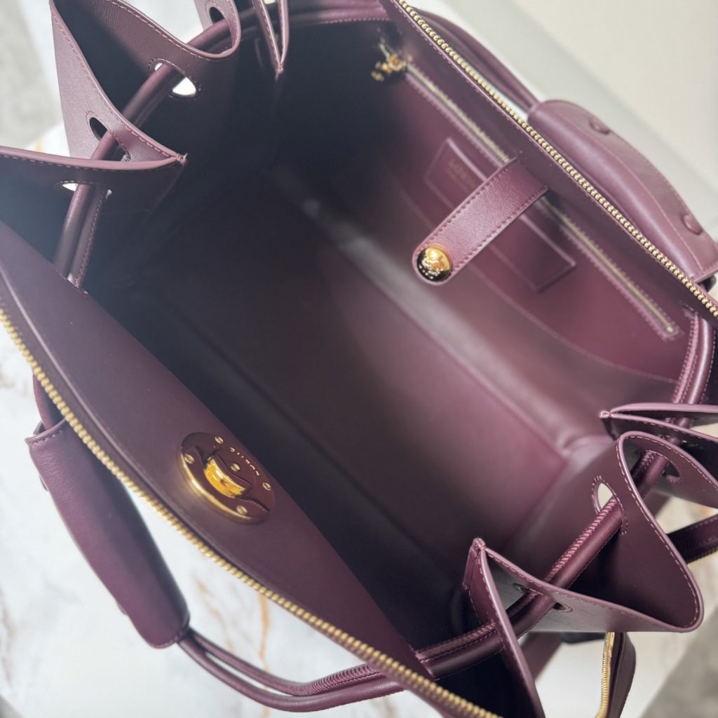 ロエベ レザー ショルダーバッグ ブラウン 1色入 🌹 - 画像 8