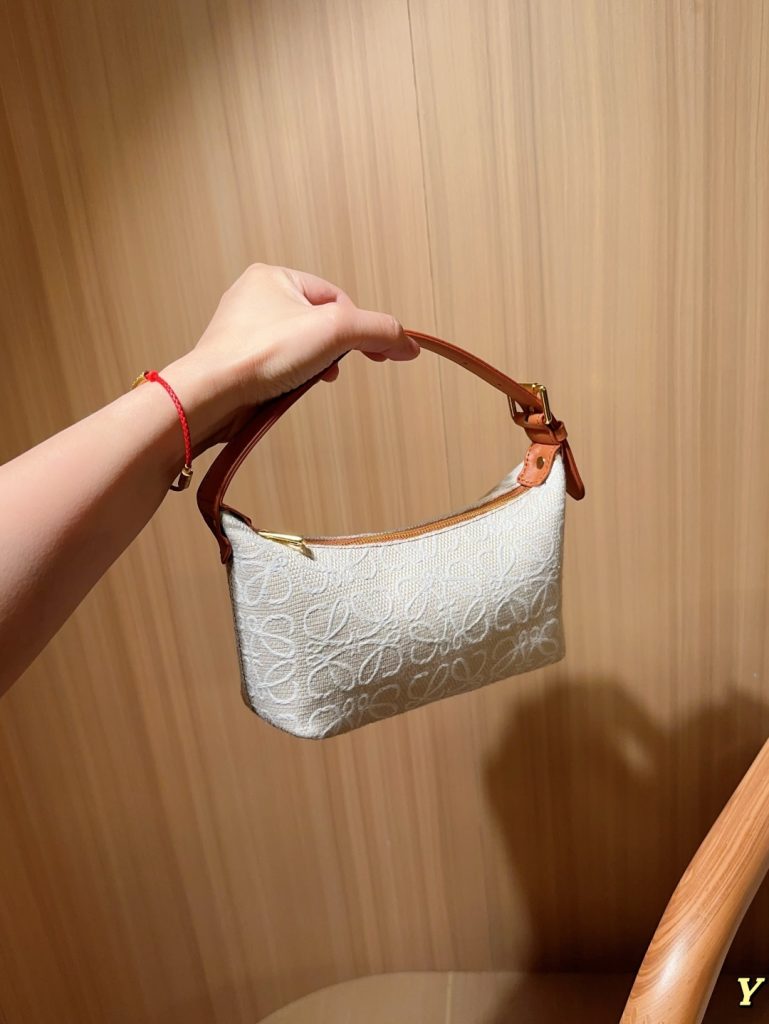 ロエベのハンドバッグ 1色入 🌸 - 画像 3