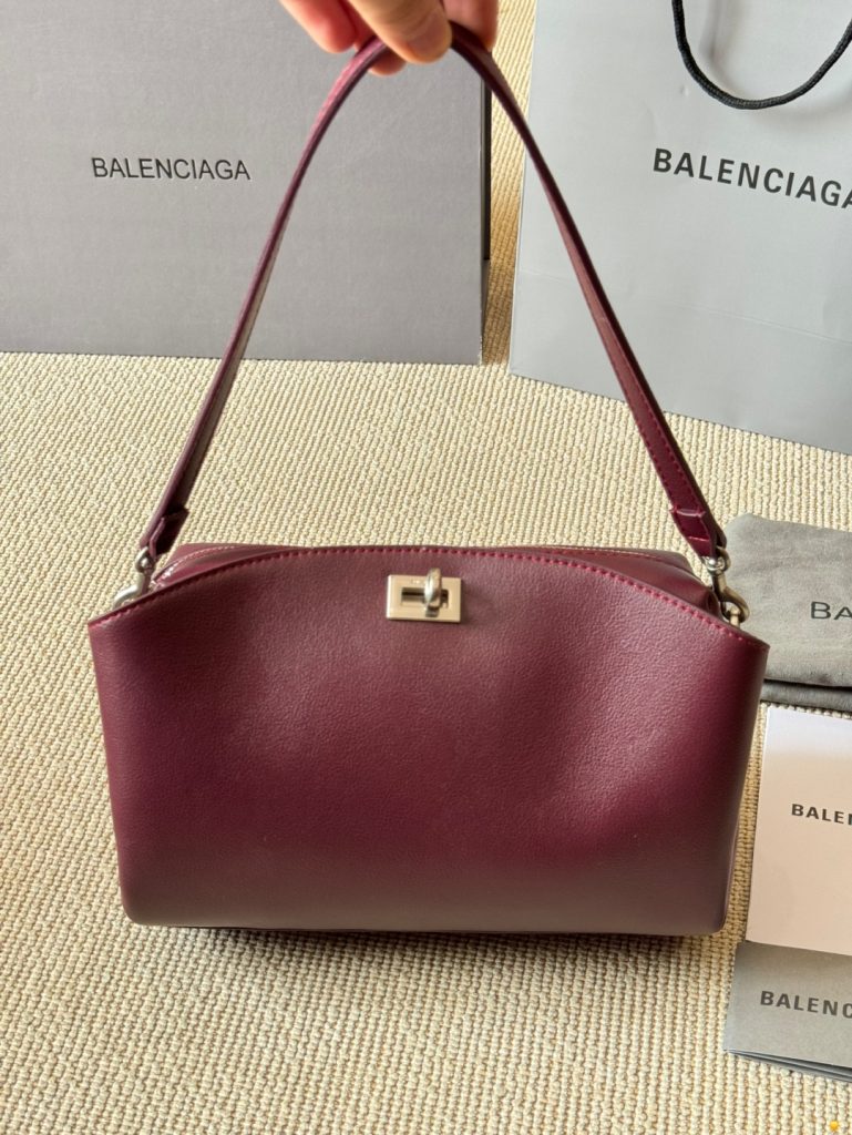 BALenciaga バッグ 3色入 ミニショルダーバッグ 🖤 - 画像 4