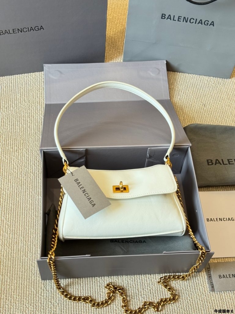 BALENCIAGA バッグ レディース 3色入 🖤✨ - 画像 4