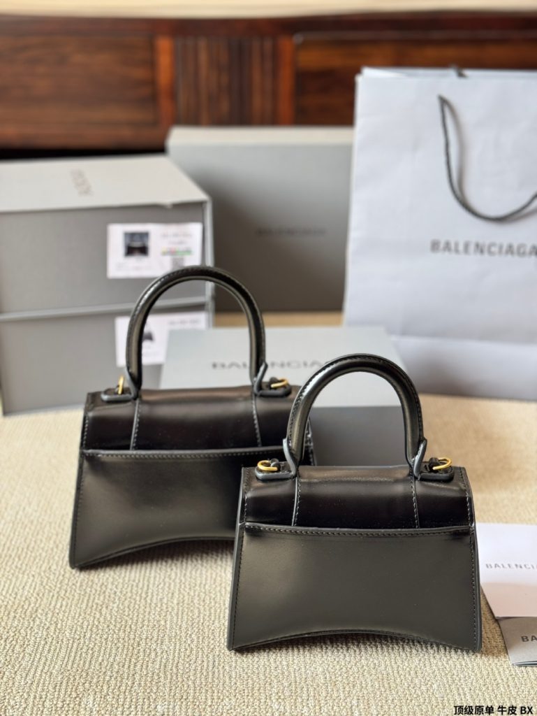 BALenciaga バッグ ブラック 1色入 💼✨ - 画像 7