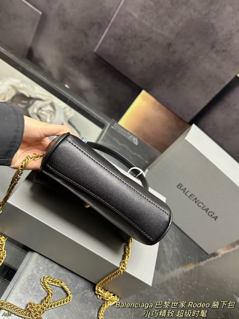 Balenciaga ロデオ 肩掛けバッグ 黒 1色入 🖤 - 画像 5