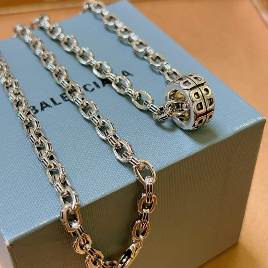 BALenciaga ネックレス メンズ ロゴ チェーン 2色入 💎 - 画像 5