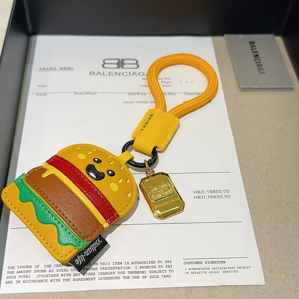 バレンシアガ ハンバーガーデザイン キーホルダー 1色入 🍔 - 画像 6