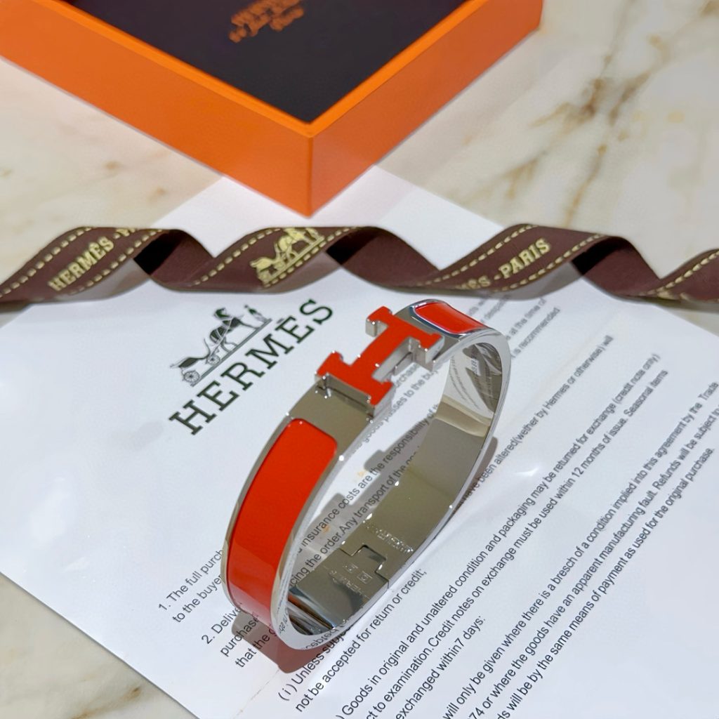 エレガントな HERMES ブレスレット レッド 1色入 💎 - 画像 4