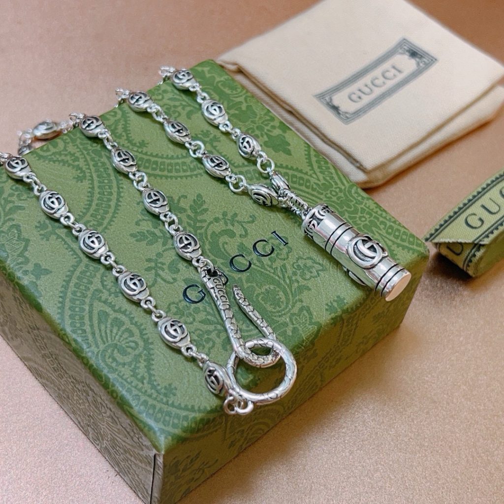 GUCCI ネックレス シルバー 2色入 💎 - 画像 4