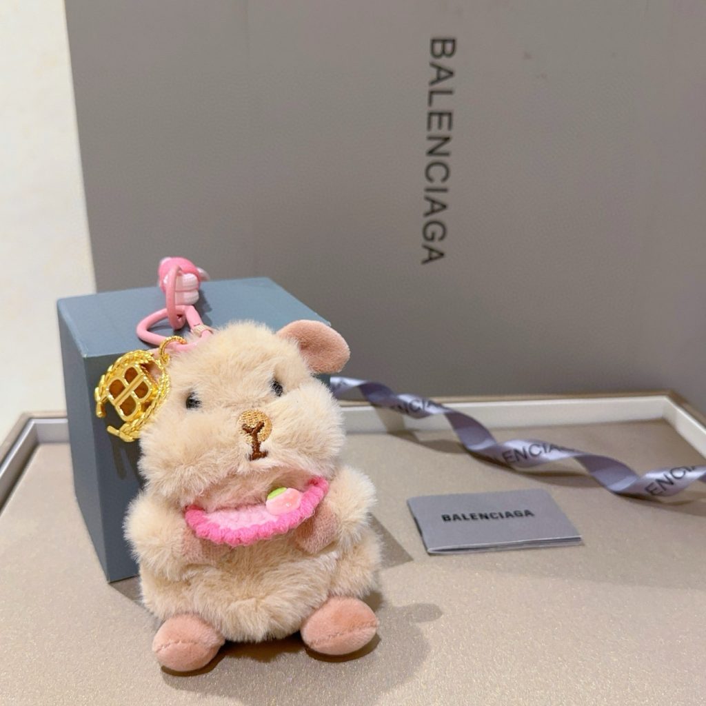 BALENCIAGA フェイクファー ラット チャーム ピンク 🐹 1色入 - 画像 6