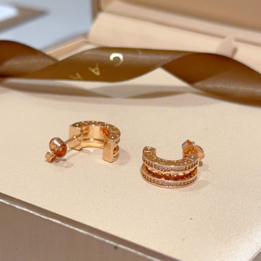 プレミアムな BVLGARI ピアス 3色入 💖 - 画像 3