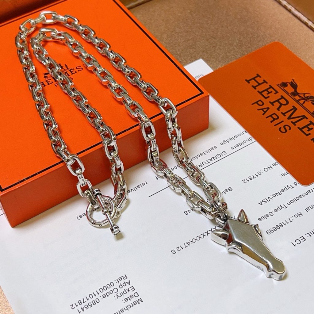 HERMES ネックレス 馬の頭 メンズ シルバー 1色入 💎 - 画像 4