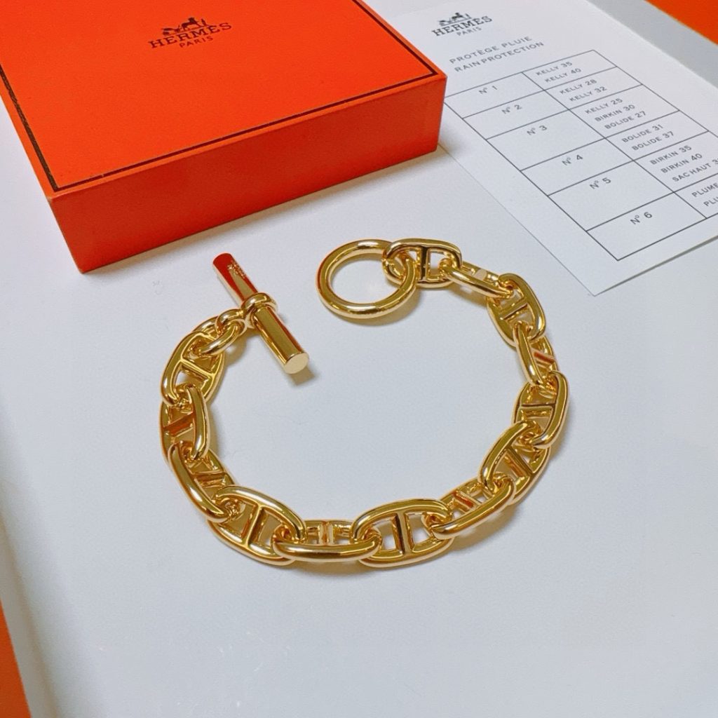 エレガントな HERMES ブレスレット ゴールド 1色入 💎 - 画像 2