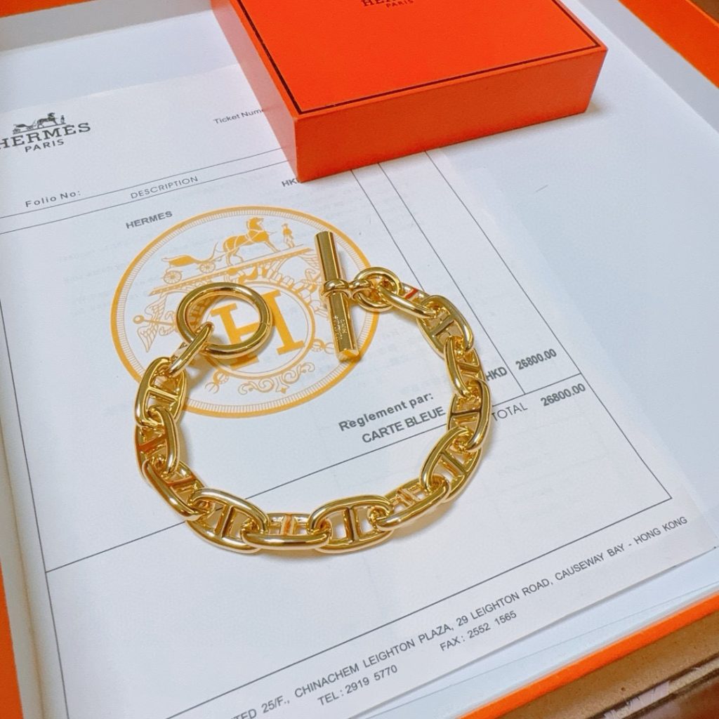 エレガントな HERMES ブレスレット ゴールド 1色入 💎 - 画像 7