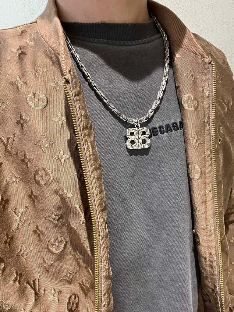 BALENCIAGA ネックレス 8色入 💎 - 画像 6