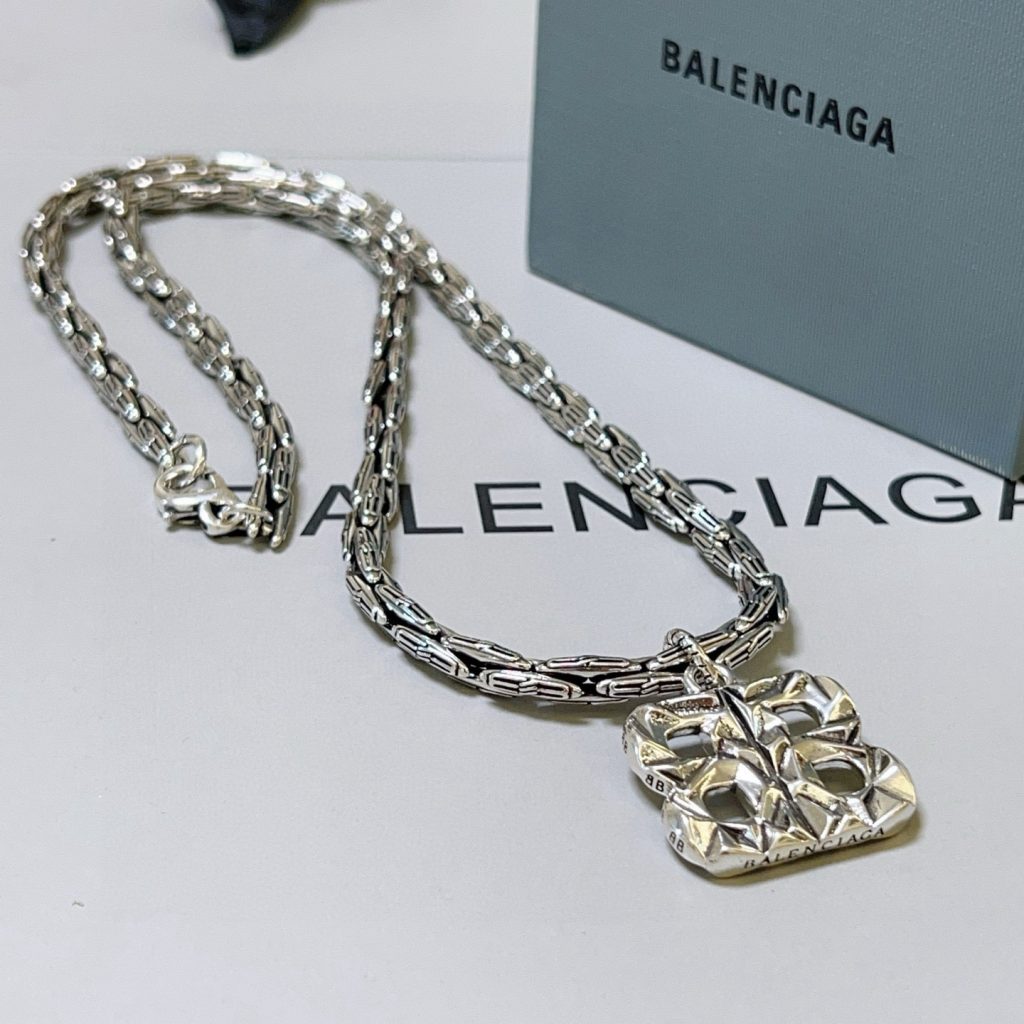BALENCIAGA ネックレス 8色入 💎 - 画像 7