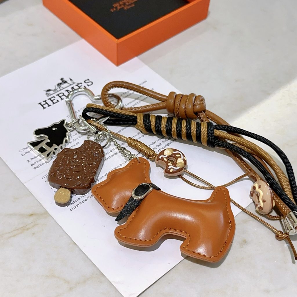 HERMES チャーム ブラウン 4色入 おしゃれなアクセサリー 🐴 - 画像 6