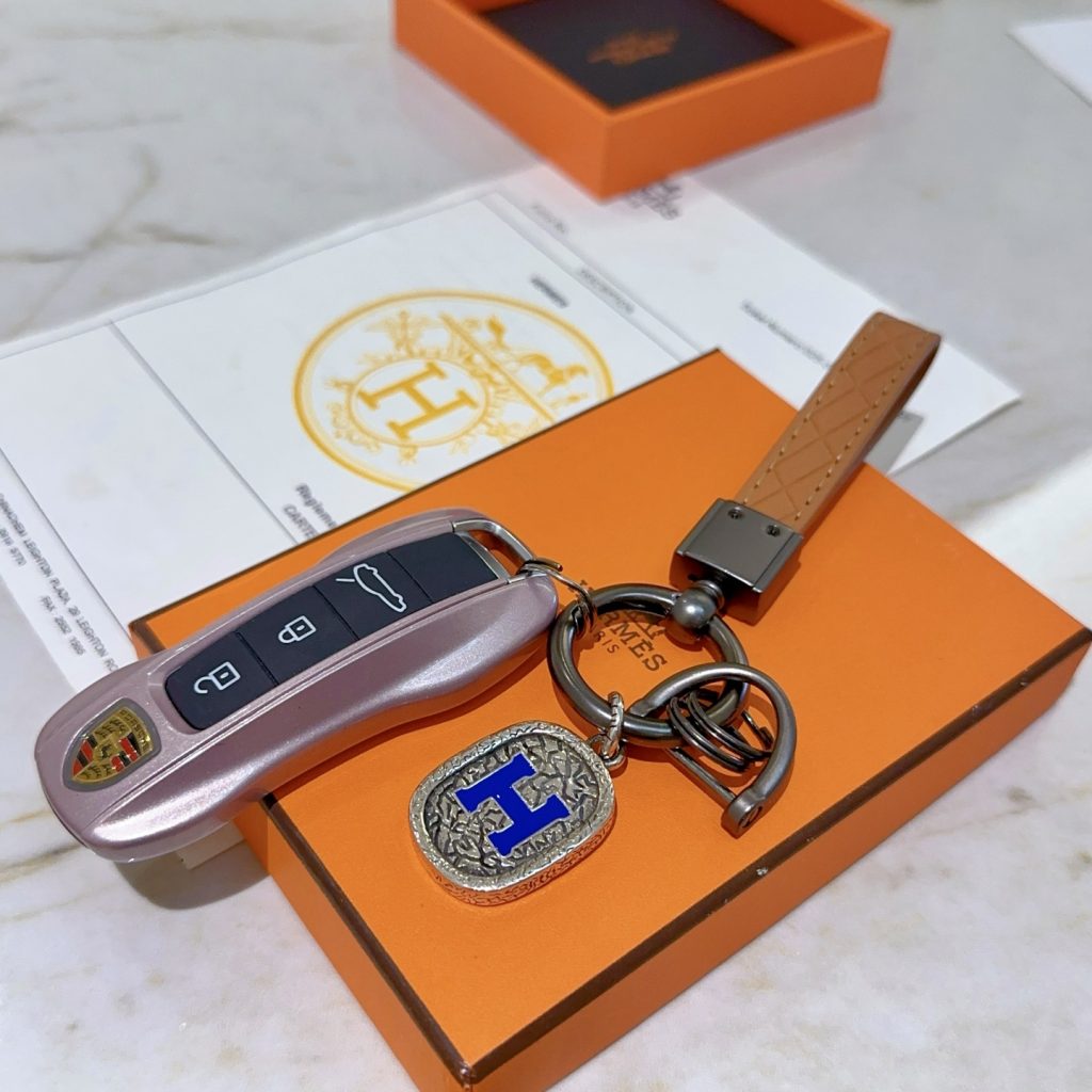 HERMES キーホルダー 2色入 ✨ - 画像 3