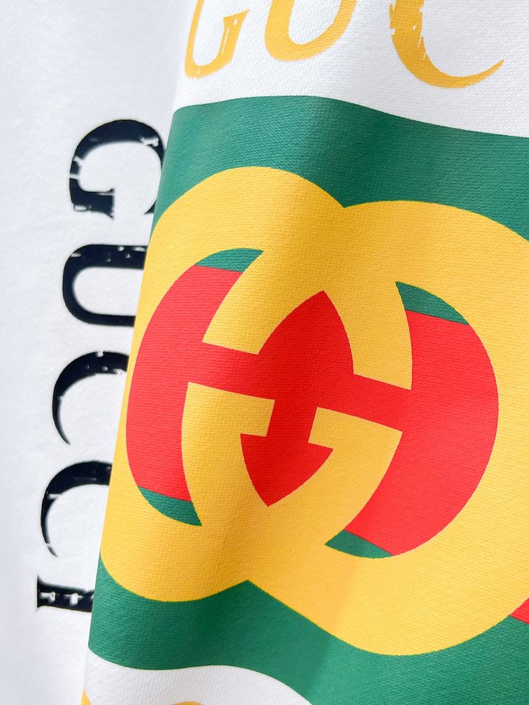 GUCCI ロゴプリント スウェットシャツ 2色入 - 画像 5