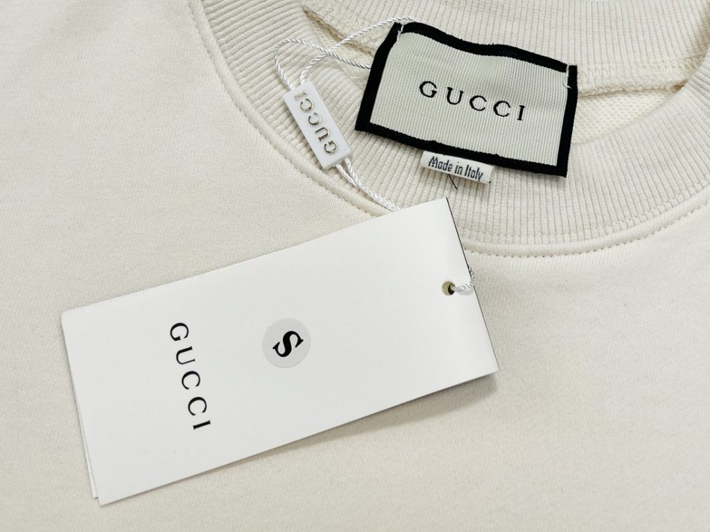 GUCCI ロゴプリントスウェットシャツ ホワイト 1色入 - 画像 4