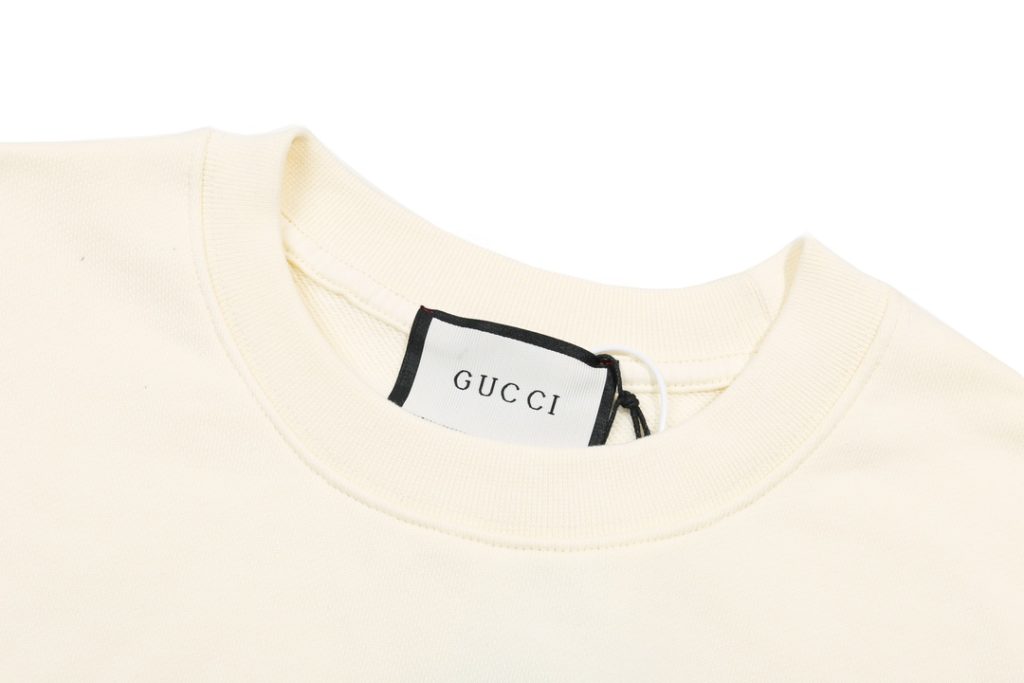 GUCCI ロゴプリントスウェットシャツ ベージュ 1色入 - 画像 3